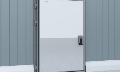 Дверь распашная для охлаждаемых помещений